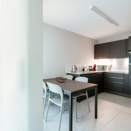 Apartment By Quokka 360 - In The Centre Of