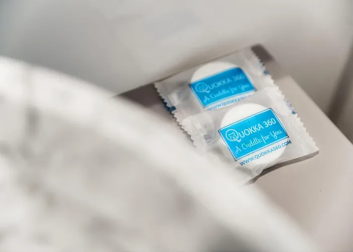 By Quokka 360 - In The Centre Of Apartment Locarno