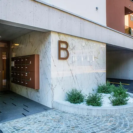 By Quokka 360 - In The Centre Of Apartment Locarno